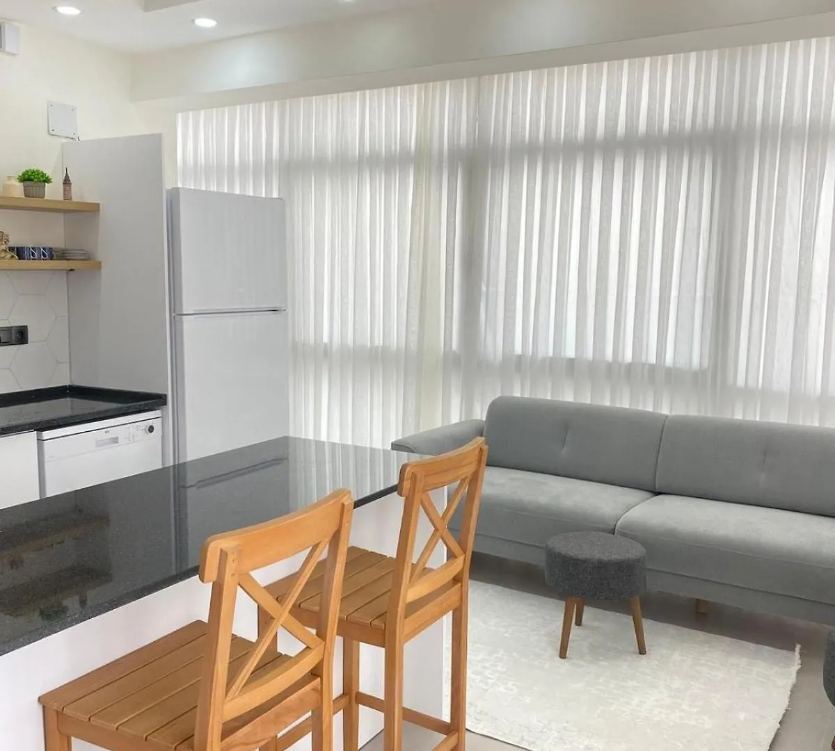 Mutlu Apart In The Center Of Fethiye Apartmán